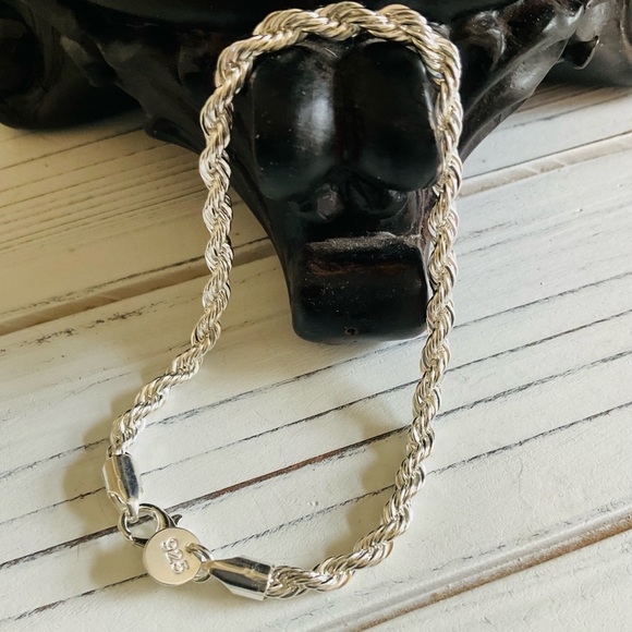 Jewelry - Woman's 925 Sterling Silver Elegant Twist Bracelet